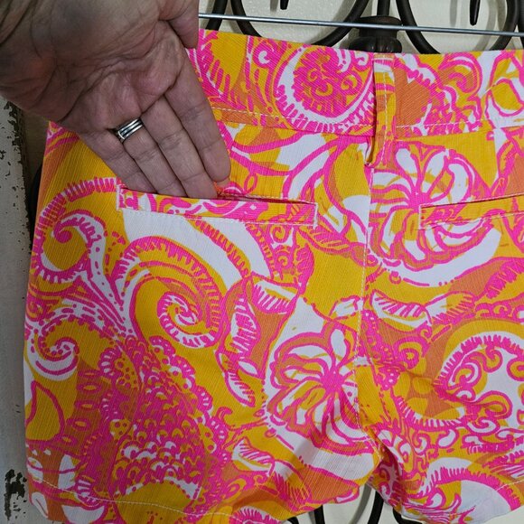 Lilly Pulitzer Woman`s Callahan Shorts pink and yellow size 4 - Picture 3 of 6